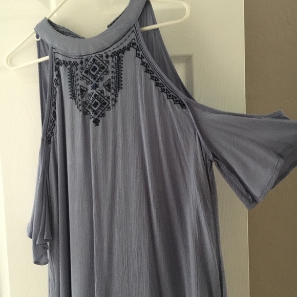 Sleeveless arm cropped night on the town dress - Picture 2 of 4